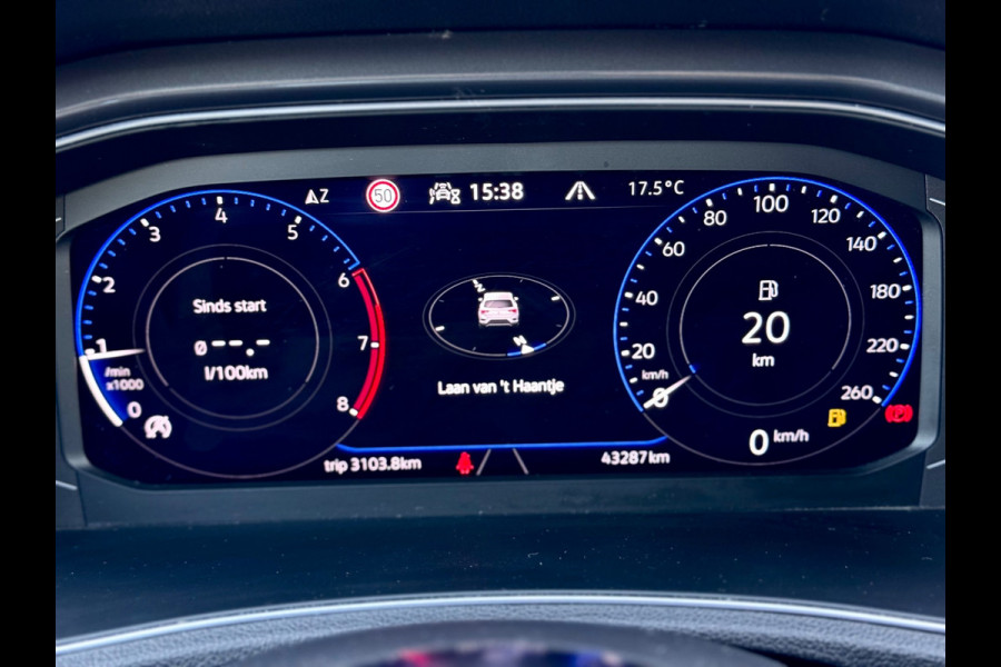 Volkswagen T-Roc 1.5 TSI R-Line Pano/Keyless/Camera