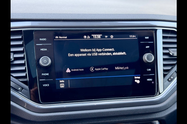 Volkswagen T-Roc 1.5 TSI R-Line Pano/Keyless/Camera