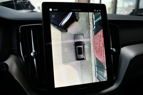 Volvo XC60 2.0 T6 Plug-in AWD Ultra Black Edition Pano ACC HUD 360 H/K 21inch Stuurverw