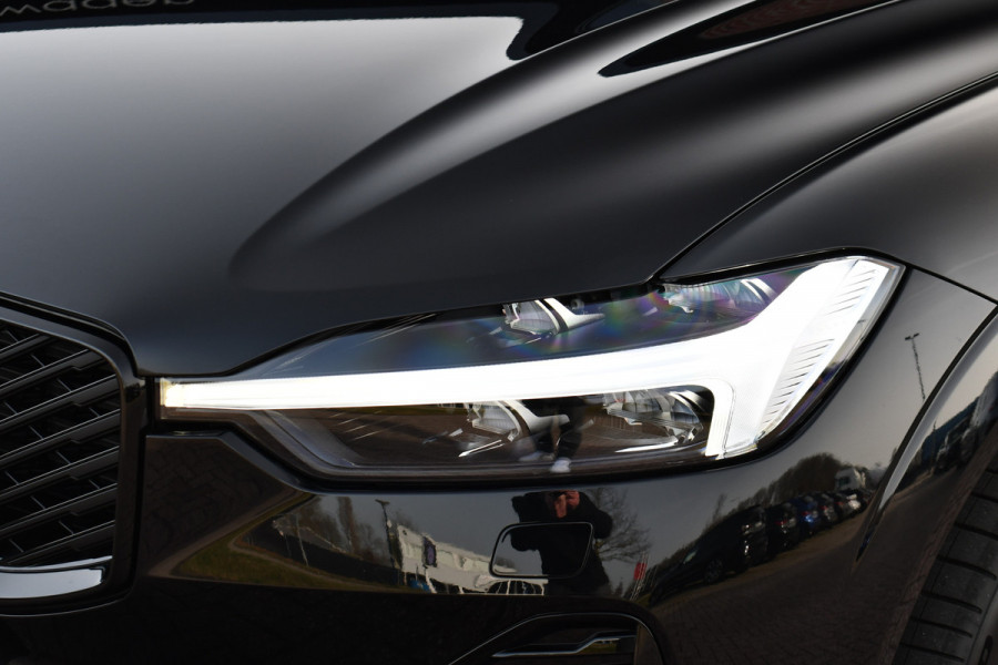 Volvo XC60 2.0 T6 Plug-in AWD Ultra Black Edition Pano ACC HUD 360 H/K 21inch Stuurverw