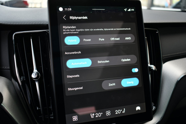Volvo XC60 2.0 T6 Plug-in AWD Ultra Black Edition Pano ACC HUD 360 H/K 21inch Stuurverw