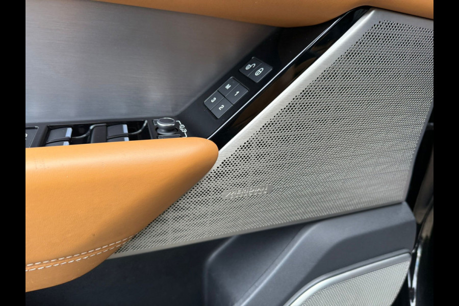 Land Rover Range Rover Velar 3.0 D300 AWD R-Dynamic HSE