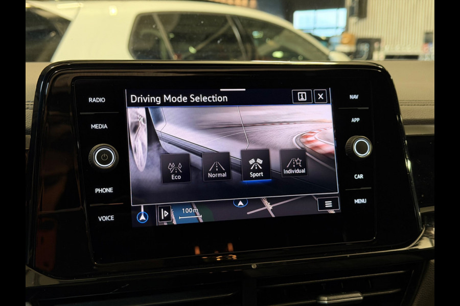 Volkswagen T-Roc 1.5 TSI 3X R-Line|PANO|ACC|CAM|BOMVOL!