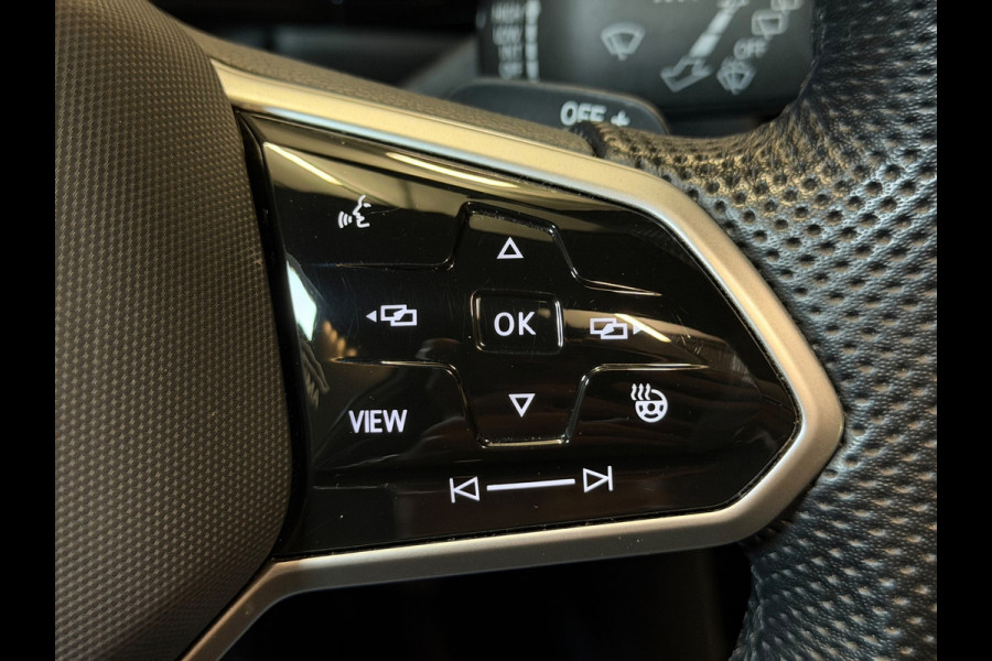 Volkswagen T-Roc 1.5 TSI 3X R-Line|PANO|ACC|CAM|BOMVOL!