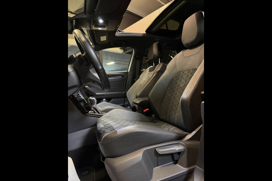 Volkswagen T-Roc 1.5 TSI 3X R-Line|PANO|ACC|CAM|BOMVOL!