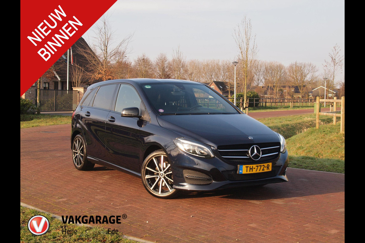 Mercedes-Benz B-Klasse 180 Ambition LED | Automaat | Sports Tourer | Night-pakket | Zwarte hemel bekleding
