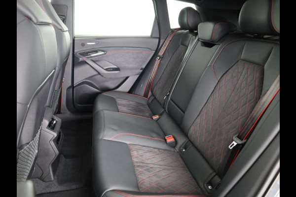 Audi SQ6 e-tron quattro 100 kWh 490pk | Panoramadak | B&O Audio | Electrisch verstelbare voorstoelen + geheugen bestuurderstoel | MMI Experience Pro