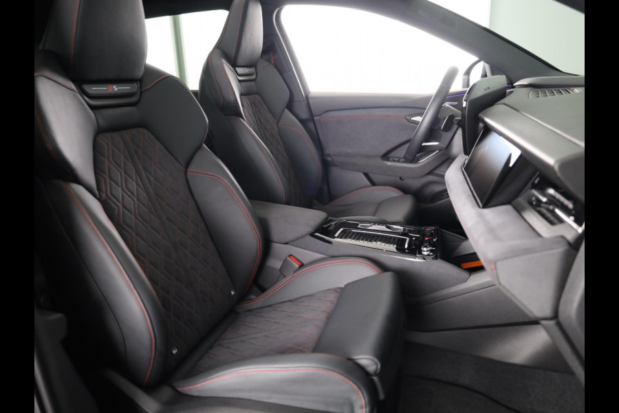 Audi SQ6 e-tron quattro 100 kWh 490pk | Panoramadak | B&O Audio | Electrisch verstelbare voorstoelen + geheugen bestuurderstoel | MMI Experience Pro