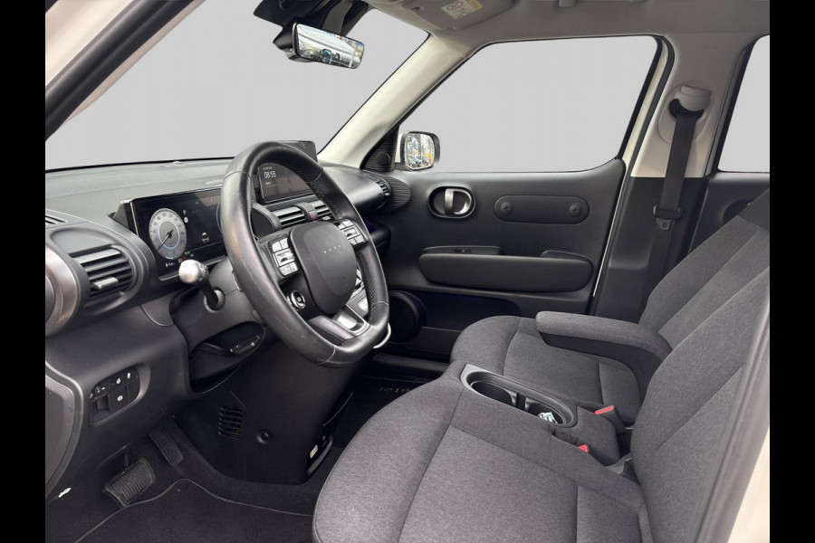 Hyundai Inster Evolve Sky Plus 49 kWh | All Season banden | Stuur- en stoelverwarming