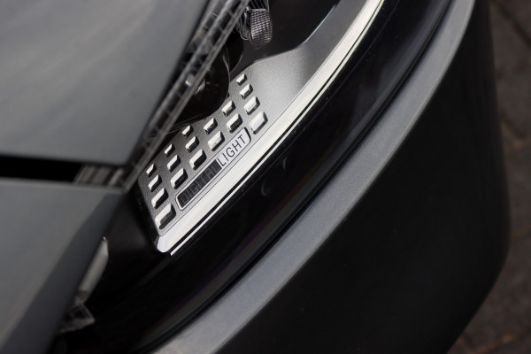 Mercedes-Benz C-Klasse Estate 300 e AMG Line Premium+ | Distronic+ | Panoramadak | Trekhaak | Memory | HUD | Digital Light | Verwarmd Stuurwiel | Advanced Sound System | Keyless Go | Surround Camera |