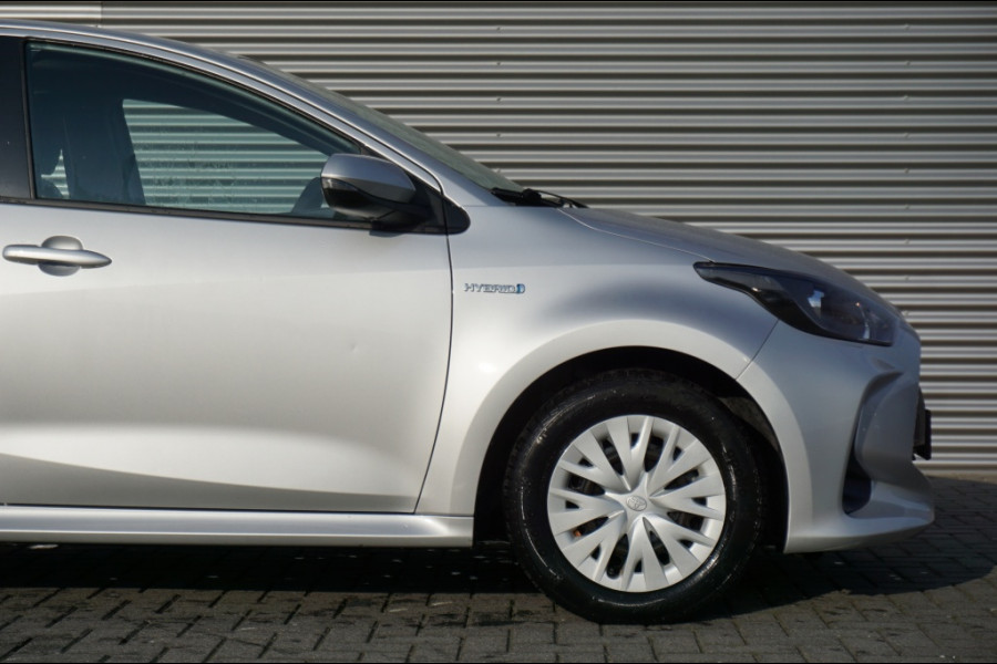 Toyota Yaris Active Hybrid AUTOMAAT | NAVI BY APP | CLIMA | CRUISE