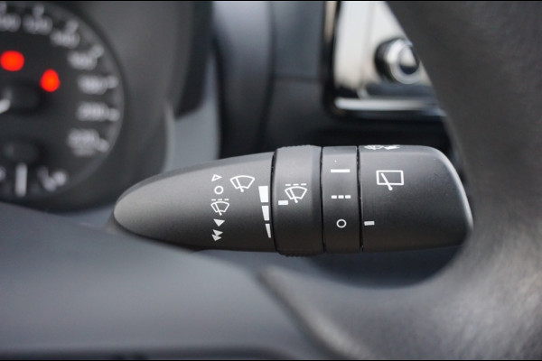 Toyota Yaris Active Hybrid AUTOMAAT | NAVI BY APP | CLIMA | CRUISE