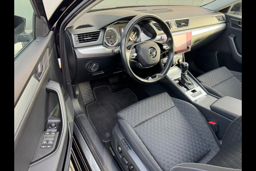 Škoda Superb Combi 1.4 TSI iV * Navigatie * Camera * Elek. Klep * Memory *