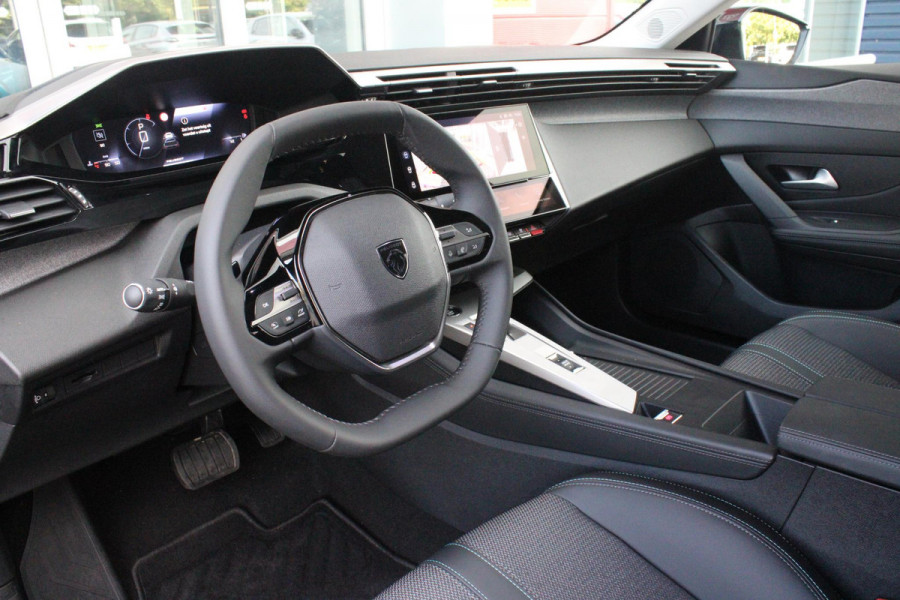 Peugeot 308 SW 1.2 MILD Hybrid 145PK e-DCS6 ALLURE | KEYLESS ENTRY/START | DRAADLOZE APPLE CARPLAY/ANDROID AUTO | NAVIGATIE | CLIMATE CONTROL | LICHTMETALEN VELGEN 17" | LED KOPLAMPEN | 360° CAMERA | ADAPTIVE CRUISE CONTROL | DODEHOEK DETCTIE | DRAADLOZE TELEFOONLADER |