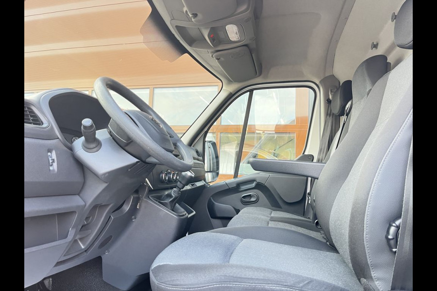 Nissan Interstar 2.3 dCi 136pk E6 L2H2 N-Connecta 3-zits BPM Vrij! Lease €294 p/m, Navi, Camera, PDC, Airco, Trekhaak, Cruise controle, Onderhoudshistorie aanwezig