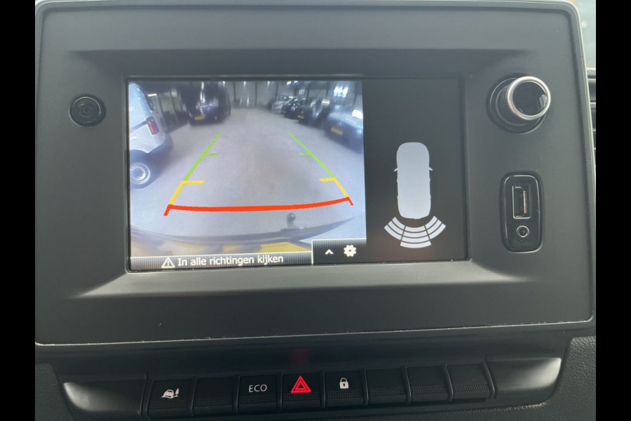 Nissan Interstar 2.3 dCi 136pk E6 L2H2 N-Connecta 3-zits BPM Vrij! Lease €294 p/m, Navi, Camera, PDC, Airco, Trekhaak, Cruise controle, Onderhoudshistorie aanwezig