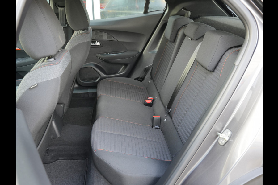 Peugeot 2008 1.2 PureTech Active Pack | Climate | DAB+ | LED |