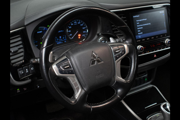 Mitsubishi Outlander 2.4 PHEV Sport (APPLE CARPLAY,NAVI,CAMERA,CLIMATE,CRUISE,STOELVERWARMING,LED,GETINT,TREKHAAK,LM VELGEN)