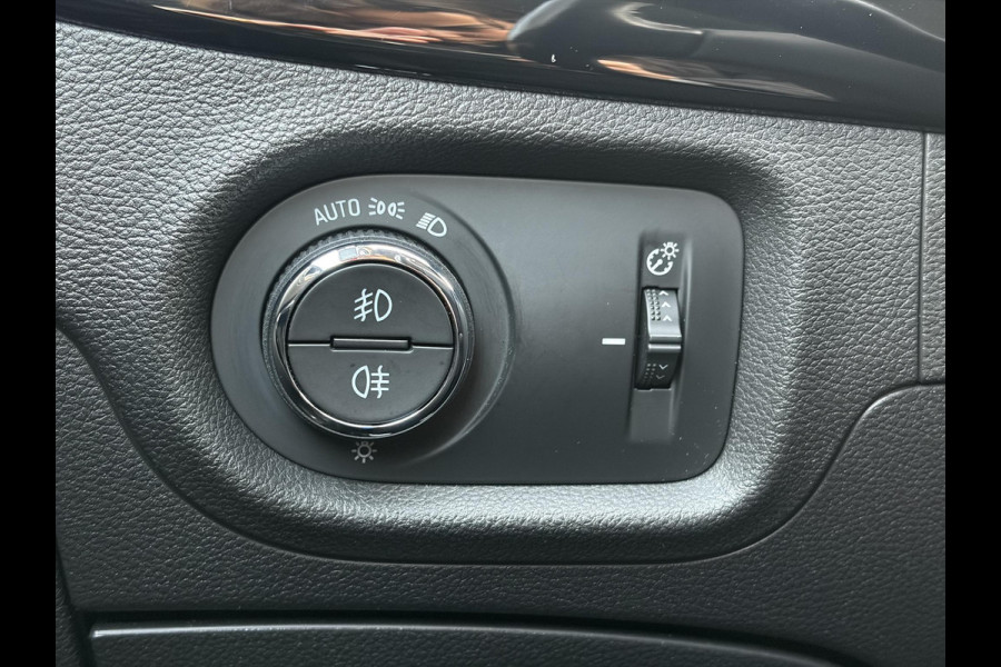 Opel Astra Sports Tourer 1.4 Innovation Dealer Onderhouden,Navi,Camera,Trekhaak,150pk,Keyless,Rijstrooksensor,Halfleder,2e Eigenaar,Lm velgen,BSD,PDC V+A,N.A.P,Apk tot 12-2026