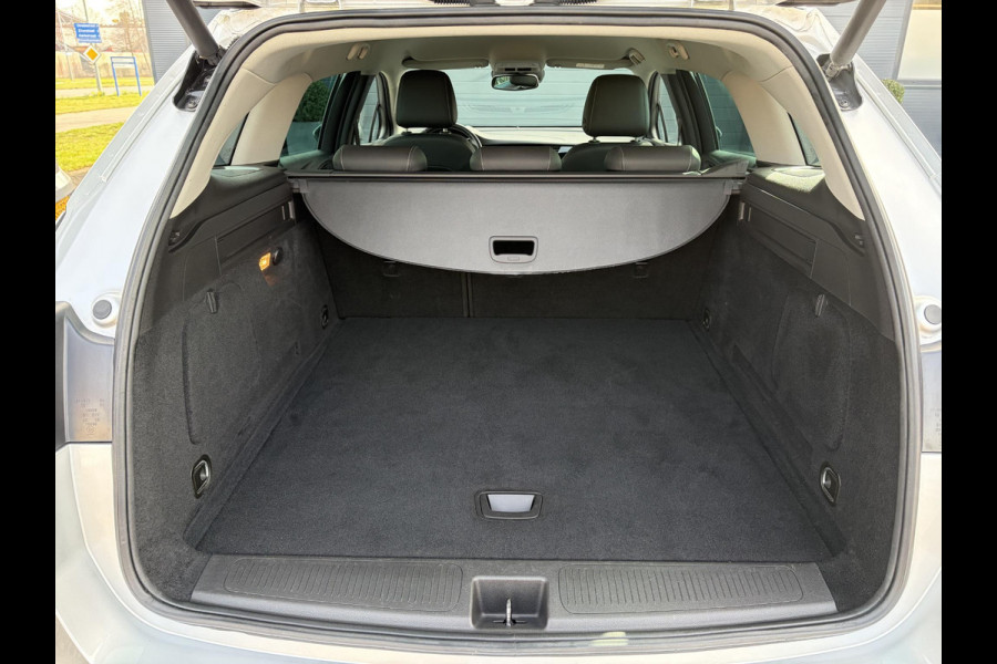 Opel Astra Sports Tourer 1.4 Innovation Dealer Onderhouden,Navi,Camera,Trekhaak,150pk,Keyless,Rijstrooksensor,Halfleder,2e Eigenaar,Lm velgen,BSD,PDC V+A,N.A.P,Apk tot 12-2026