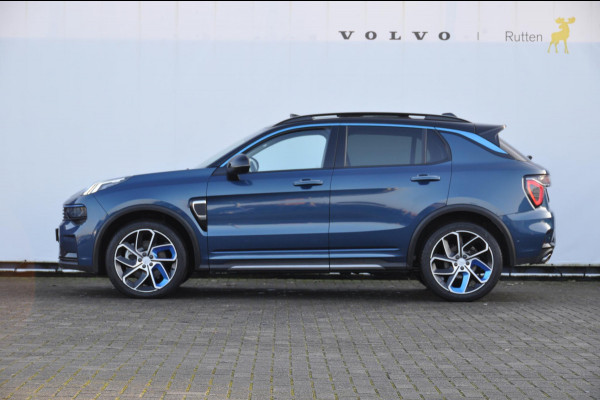 Lynk & Co 01 262PK Automaat / Rolhoes / zwarte dakhemel / 360 Camera / Adaptieve cruise control / Elektrische stoelen / BLIS / Stoelverwarming / Elektrische achterklep / Climate control / Parkeersensoren met camera / Regensensor / Keyless entry /