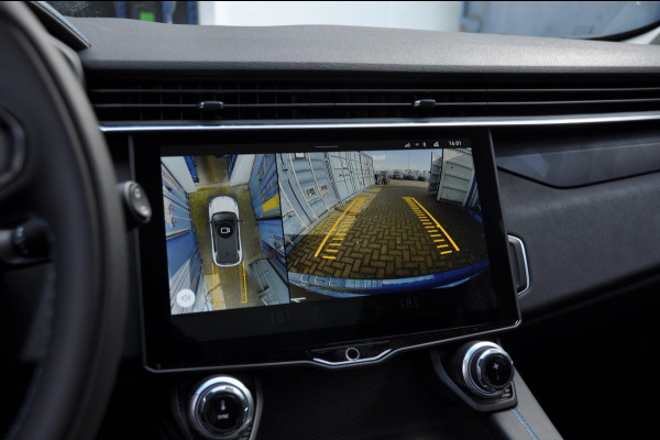 Lynk & Co 01 262PK Automaat / Rolhoes / zwarte dakhemel / 360 Camera / Adaptieve cruise control / Elektrische stoelen / BLIS / Stoelverwarming / Elektrische achterklep / Climate control / Parkeersensoren met camera / Regensensor / Keyless entry /