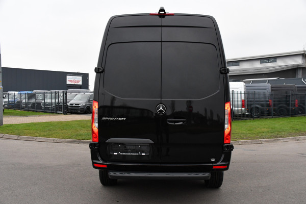 Mercedes-Benz Sprinter 317 1.9 CDI L2H2 RWD AMG Black Edition FACELIFT! Camera, Cruise, Carplay, LED, Multimedia, 170pk, NAVI, Automaat, Uniek!