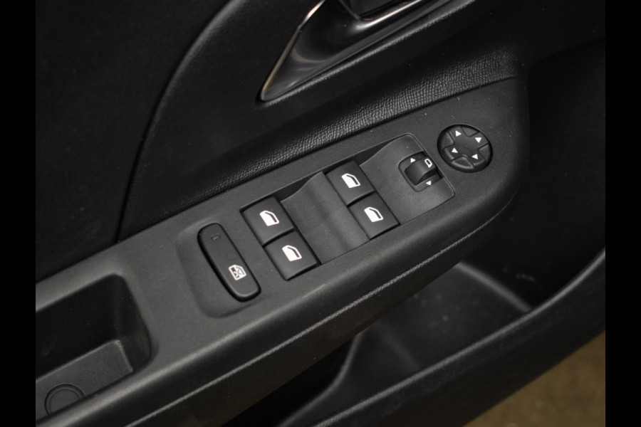 Opel Corsa 1.2 Edition Sport (APPLE CARPLAY,NAVI,CAMERA,CRUISE,LANE ASSIST,LED,SPORTSTOELEN,LM VELGEN,NETTE STAAT)