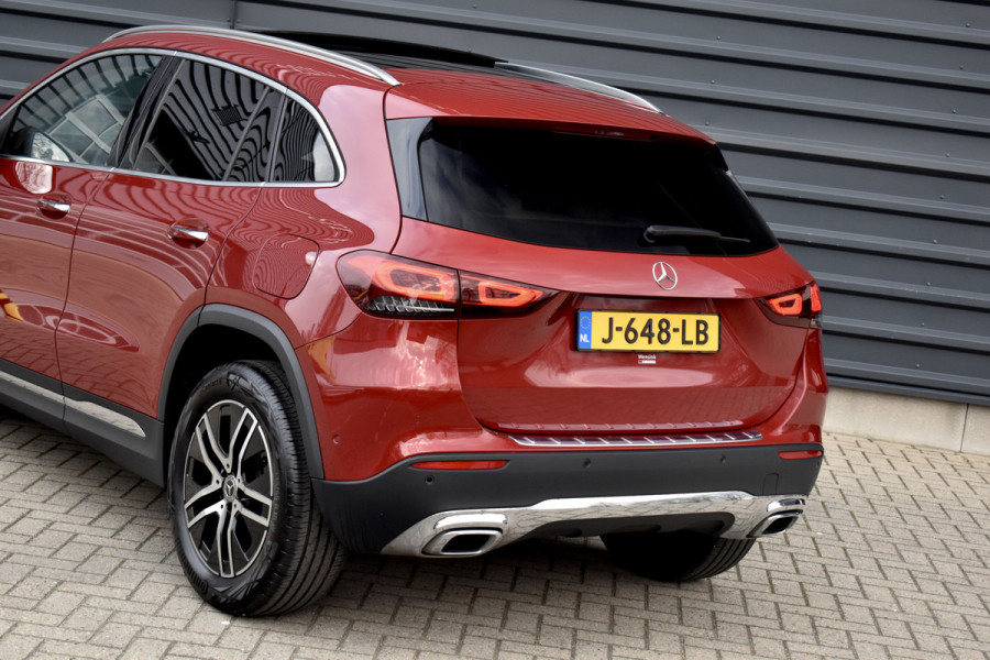 Mercedes-Benz GLA 250 4MATIC 224pk Premium Plus | Panoramadak | ACC | Memory seats | 360 Camera | Head-Up | Stoelverwarming |