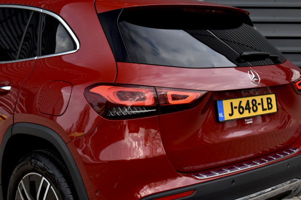 Mercedes-Benz GLA 250 4MATIC 224pk Premium Plus | Panoramadak | ACC | Memory seats | 360 Camera | Head-Up | Stoelverwarming |