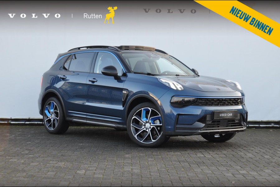 Lynk & Co 01 1.5 Rolhoes / zwarte dakhemel / 360 Camera / Adaptieve cruise control / Elektrische stoelen / BLIS / Stoelverwarming / Elektrische achterklep / Climate control / Parkeersensoren met camera / Regensensor / Keyless entry /