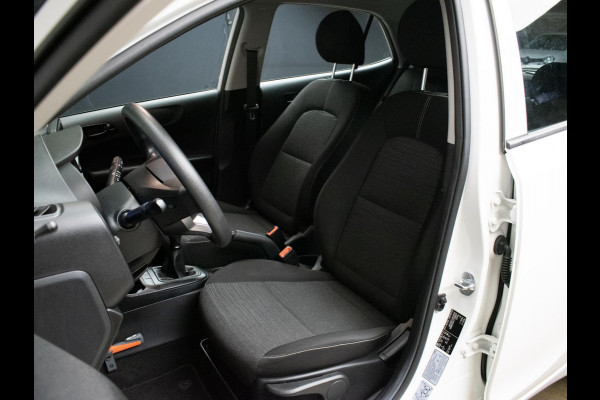 Kia Picanto 1.0 CVVT EconomyPlusLine Sport (AIRCO,BLUETOOTH,LED,LAGE KM STAND,BLACK/WHITE EDITION,SPORTSTOELEN,NETTE STAAT)