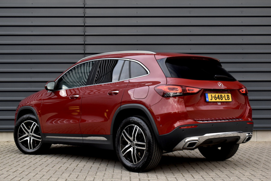 Mercedes-Benz GLA 250 4MATIC 224pk Premium Plus | Panoramadak | ACC | Memory seats | 360 Camera | Head-Up | Stoelverwarming |