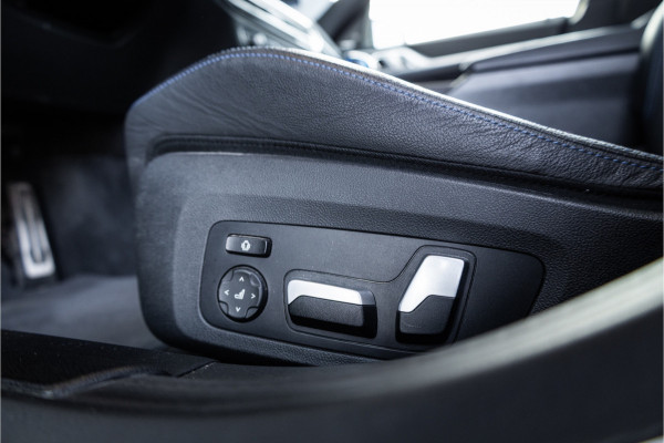 BMW i4 M50 High Executive 84 kWh - M Sport | Panorama | Carbon | 360 Camera | Sportstoelen
