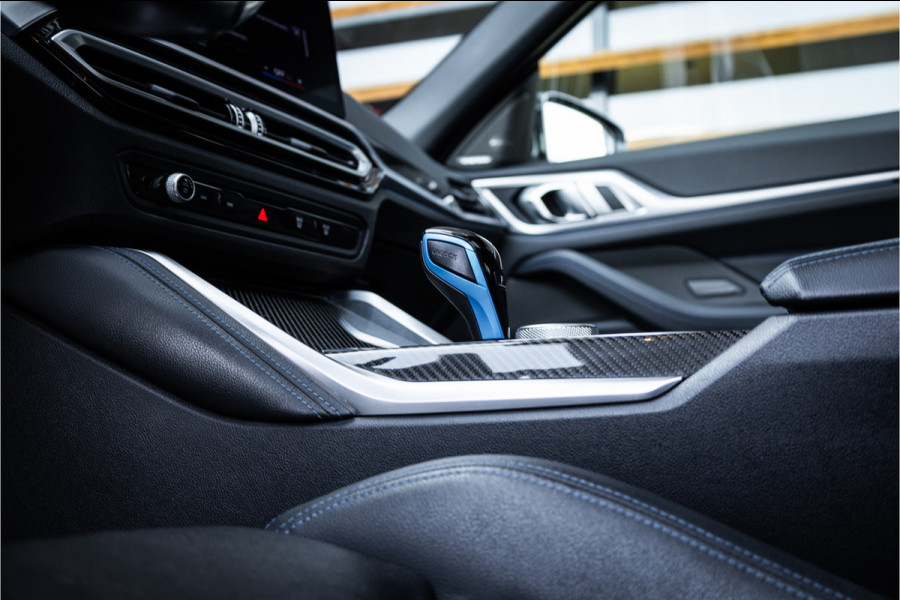 BMW i4 M50 High Executive 84 kWh - M Sport | Panorama | Carbon | 360 Camera | Sportstoelen