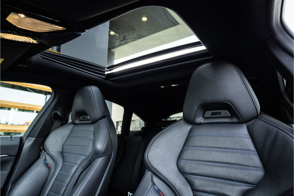 BMW i4 M50 High Executive 84 kWh - M Sport | Panorama | Carbon | 360 Camera | Sportstoelen