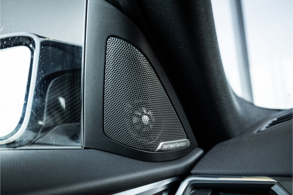 BMW i4 M50 High Executive 84 kWh - M Sport | Panorama | Carbon | 360 Camera | Sportstoelen