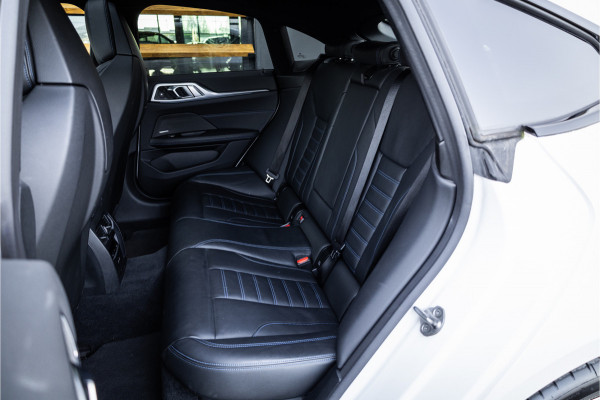 BMW i4 M50 High Executive 84 kWh - M Sport | Panorama | Carbon | 360 Camera | Sportstoelen