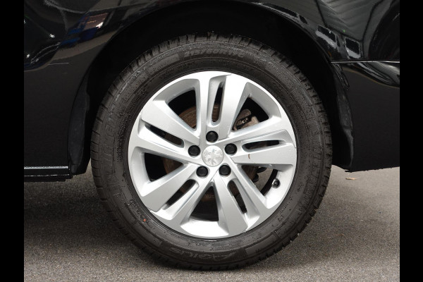 Peugeot Expert 100pk L2H1 Premium Apple Carplay / Android Auto Cruise control Airco DAB+ 3zits Lichtmetalen velgen