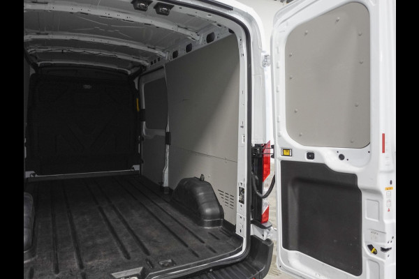 Ford Transit 330 2.0 TDCI L3H2 Trend Automaat Airco Trekhaak Cruise Control