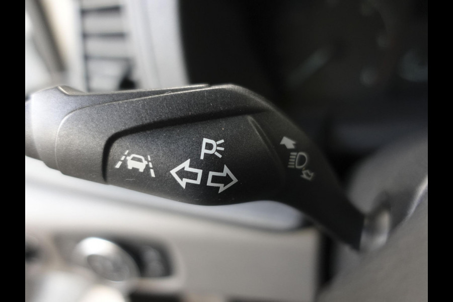 Ford Transit 330 2.0 TDCI L3H2 Trend Automaat Airco Trekhaak Cruise Control