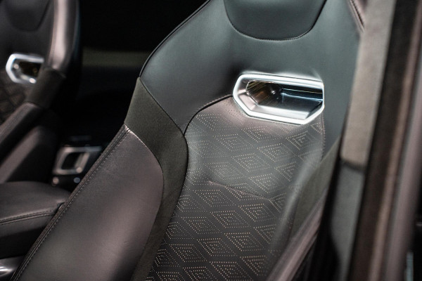 Land Rover Range Rover Sport 5.0 V8 SC SVR *URBAN / Meridian / Sport-uitlaat / Panorama / Carbon / Keyless*