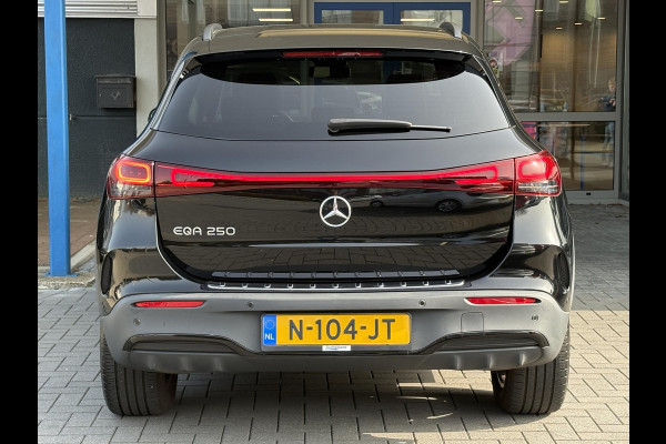 Mercedes-Benz EQA 250 Business Solution AMG 67 kWh | 42500 km | Stoelverwarming | Dodehoeksensoren | Camera |