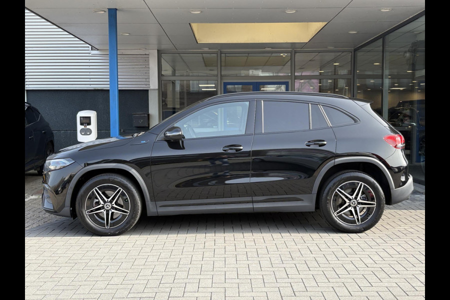 Mercedes-Benz EQA 250 Business Solution AMG 67 kWh | 42500 km | Stoelverwarming | Dodehoeksensoren | Camera |