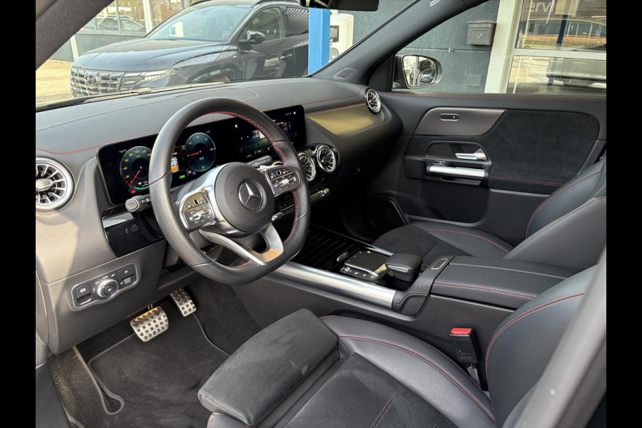 Mercedes-Benz EQA 250 Business Solution AMG 67 kWh | 42500 km | Stoelverwarming | Dodehoeksensoren | Camera |