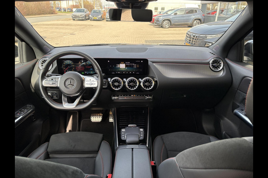Mercedes-Benz EQA 250 Business Solution AMG 67 kWh | 42500 km | Stoelverwarming | Dodehoeksensoren | Camera |