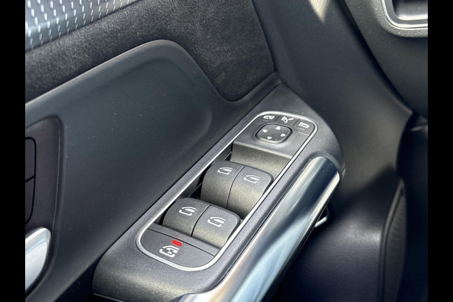Mercedes-Benz EQA 250 Business Solution AMG 67 kWh | 42500 km | Stoelverwarming | Dodehoeksensoren | Camera |