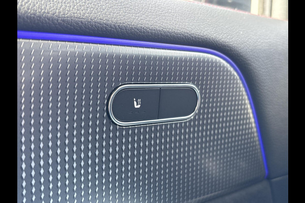 Mercedes-Benz EQA 250 Business Solution AMG 67 kWh | 42500 km | Stoelverwarming | Dodehoeksensoren | Camera |