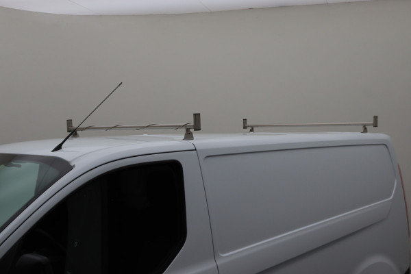 Ford Transit Custom 270 2.0 TDCI L1H1 Trend 3-Zits, Trekhaak, Airco, Cruise, Bluetooth, PDC