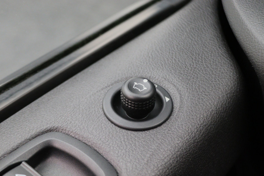 Ford Transit Custom 270 2.0 TDCI L1H1 Trend 3-Zits, Trekhaak, Airco, Cruise, Bluetooth, PDC